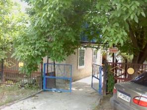 Дом на берегу озера
